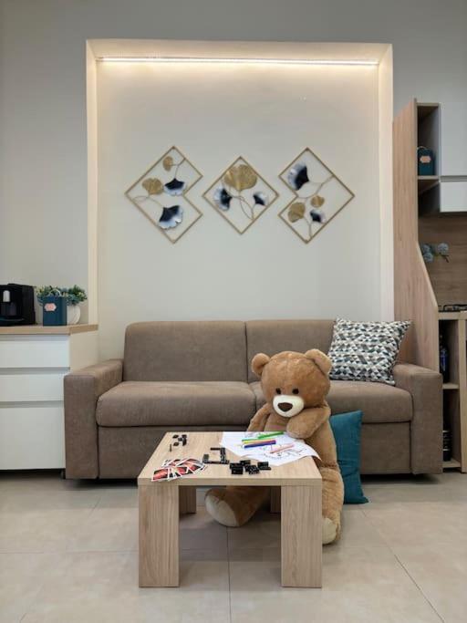 Teddy'S Home Luminoso Accogliente E Moderno Racale Eksteriør billede