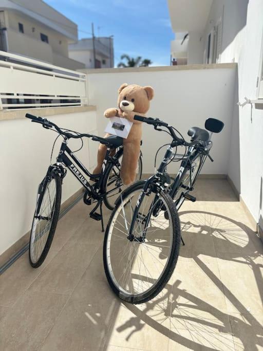 Teddy'S Home Luminoso Accogliente E Moderno Racale Eksteriør billede
